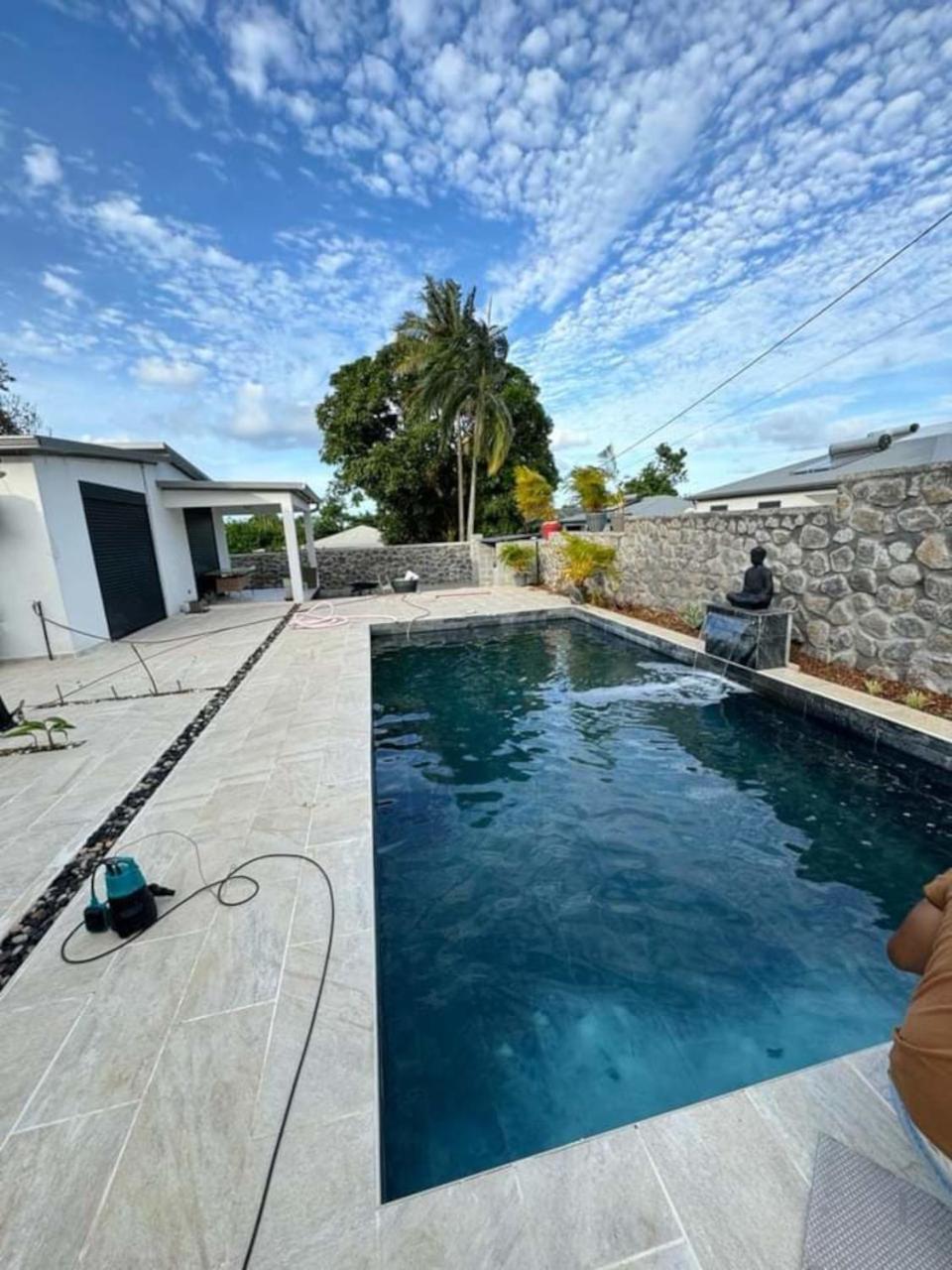 Le Beau Vallon 1- Jacuzzi Privatif Et Piscine Chauffee Partagee Saint-Benoît Eksteriør bilde