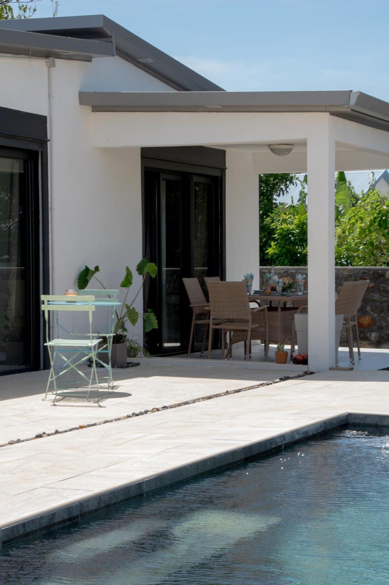 Le Beau Vallon 1- Jacuzzi Privatif Et Piscine Chauffee Partagee Saint-Benoît Eksteriør bilde