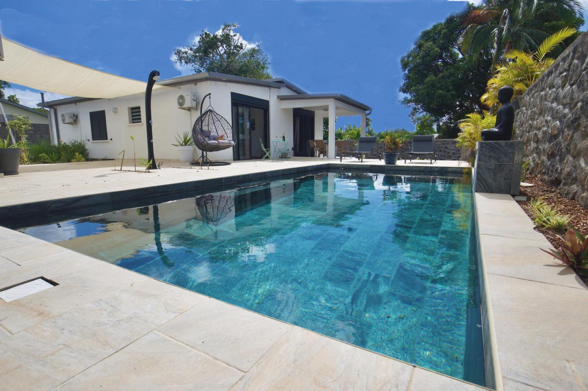 Le Beau Vallon 1- Jacuzzi Privatif Et Piscine Chauffee Partagee Saint-Benoît Eksteriør bilde
